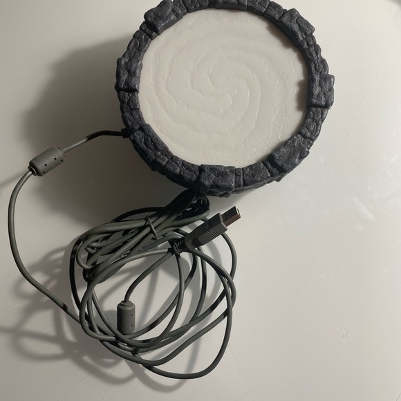 Skylander Portal Power Bundle (2) - Picture 4 of 6